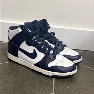 Nike Men's Dark Blue and White Sneakers